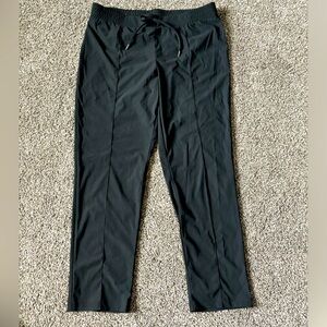 Retrology black pants cropped